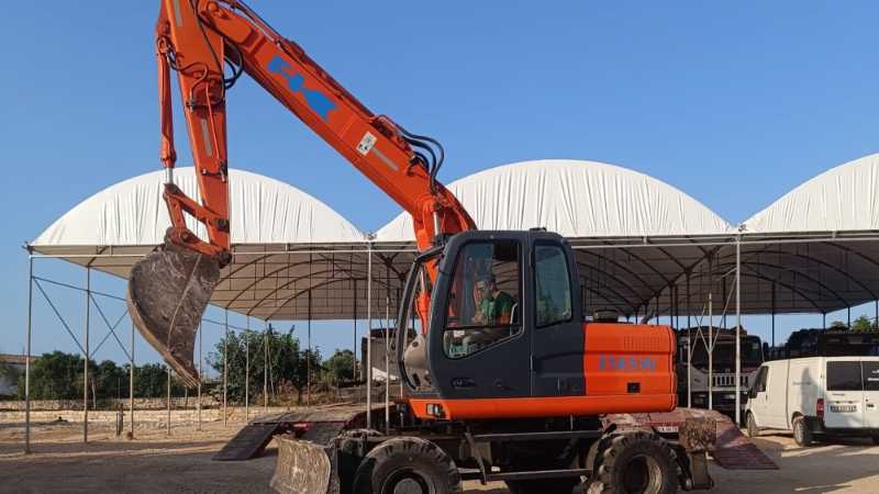 OmecoHub - FIAT KOBELCO E145W